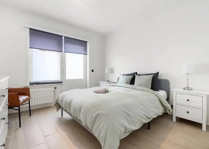 Appartement Sunny 500m From The Beach Oostend Oostende